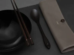 ORYOKI Essstäbchen|Oryoki*Besteck Set mit Essstäbchen, Löffel und Leder-Tasche