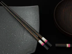 ORYOKI Essstäbchen*Japanische Essstäbchen Midnight Paris, Ebenholz, mit Ablage