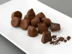 ORYOKI Matcha Tee*La Praline Schokopralinen Naturell