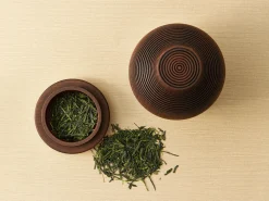 ORYOKI Teedosen*Teedose Fuki Toku, Serie Karmi, ca. 100 g Grüner Tee
